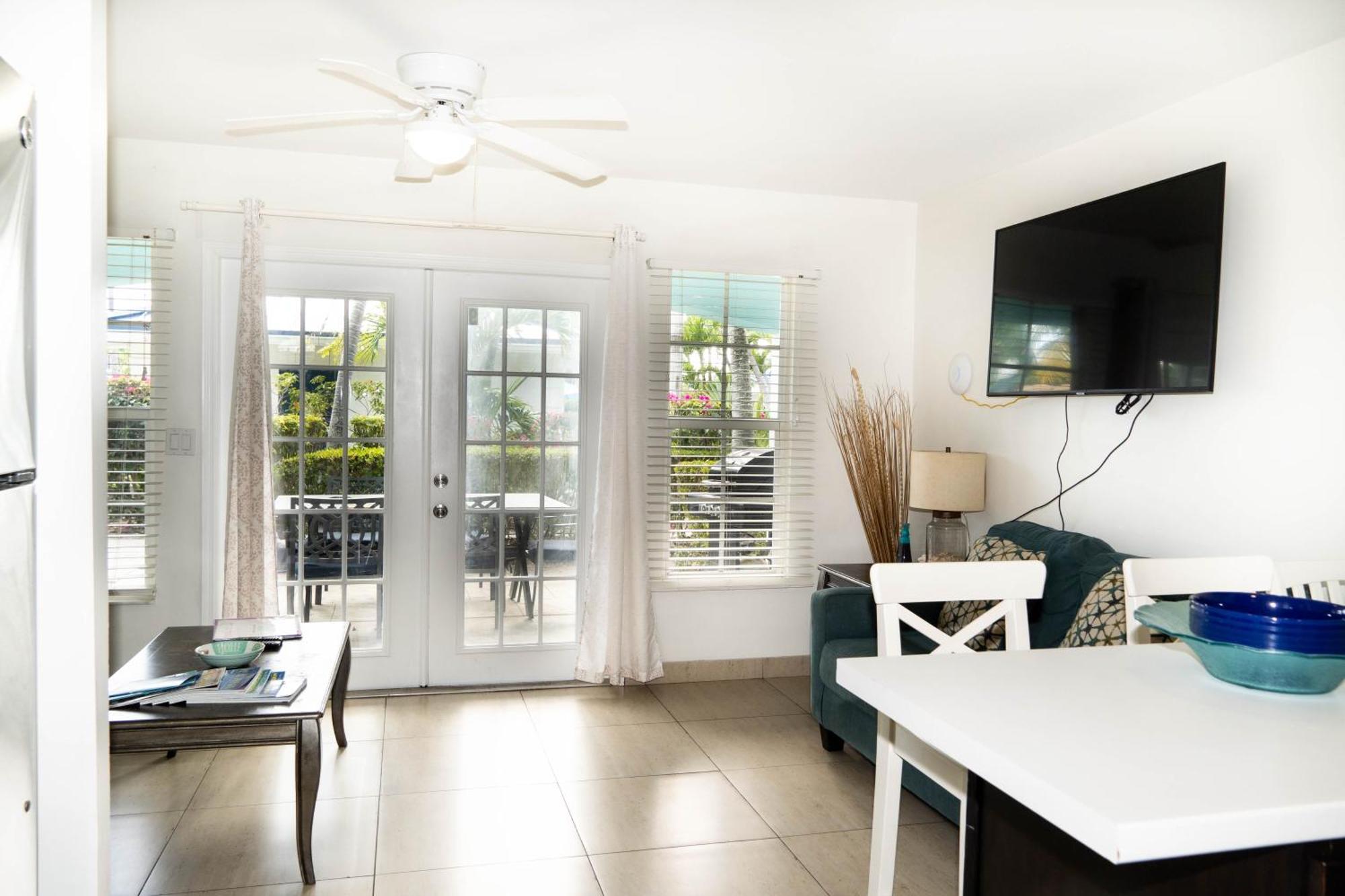 Island Club Turks & Grace Bay Place Ngoại thất bức ảnh